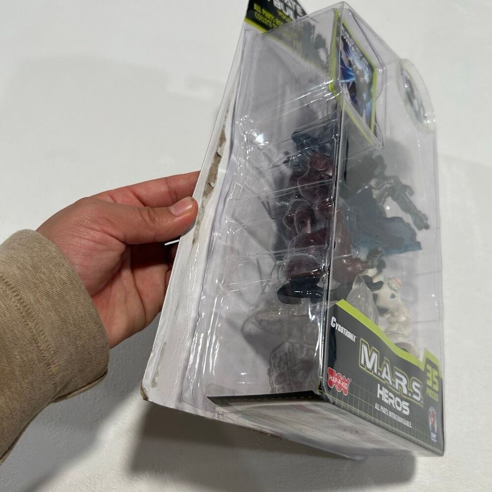 Cybertronix M.A.R.S. Heroes Create & Build Action Figures 35-Piece Set NEW (Dama - Picture 3 of 4